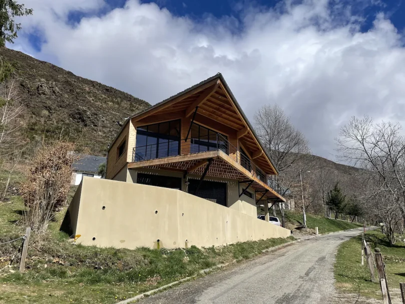 Maison Q......Réalisation Gîte Réalisation d'un Gîte en haute Ariège