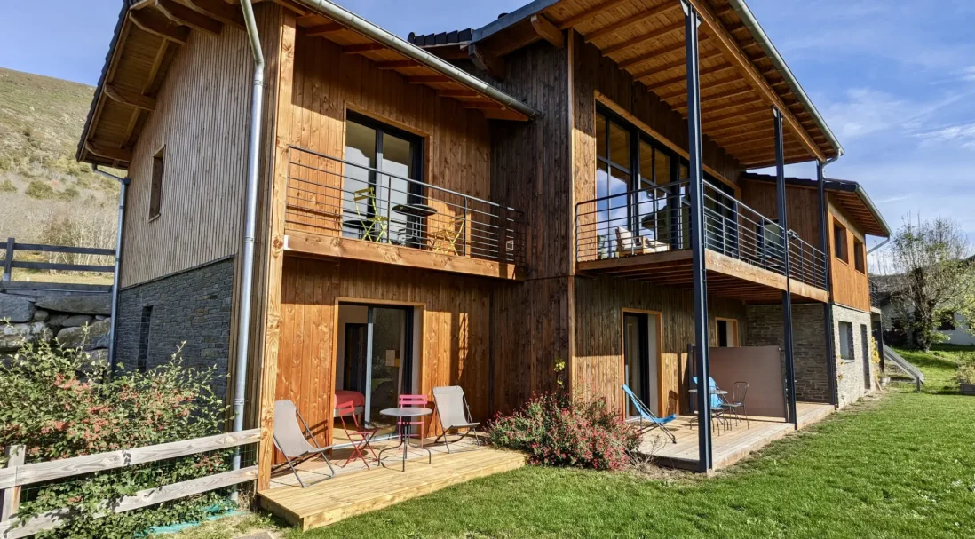 Maison Le R.. Réalisation Chambres d'hôtes "Les Balcons de Sorgeat"